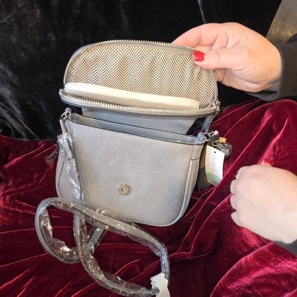 Moda Luxe Henri Foldover Zip Crossbody Lavender Gray Pebbled Faux Leather NWT - Picture 8 of 13